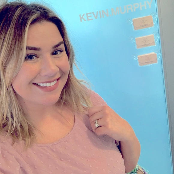 Meet your Posher, Madison - Picture 1 of 1